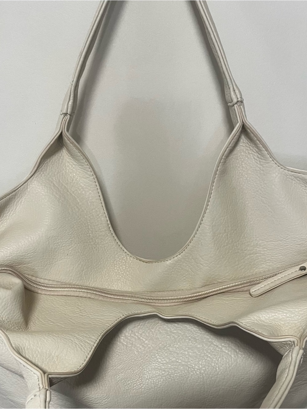 Urban Originals Cream Vegan Leather Tote Bag Large Slouchy Pocket Purse - Picture 8 of 13